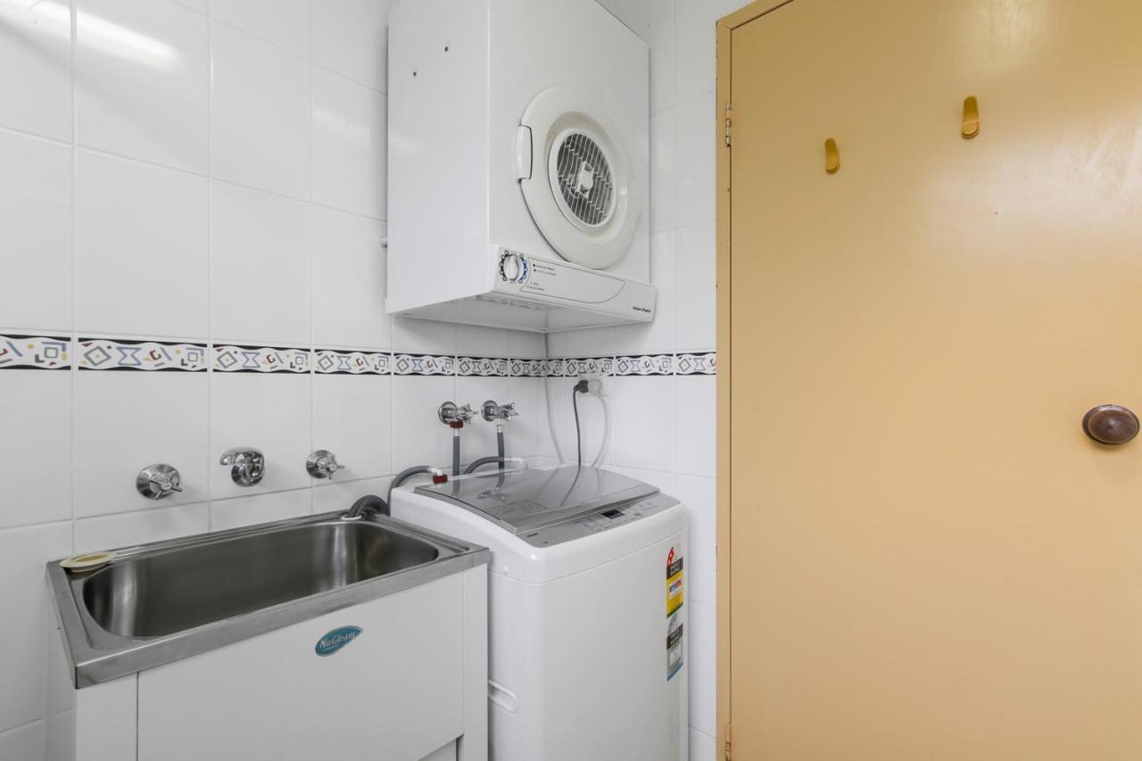 Emmanuel Holiday Apartment Lakes Entrance Exterior photo