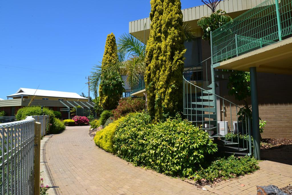 Emmanuel Holiday Apartment Lakes Entrance Room photo