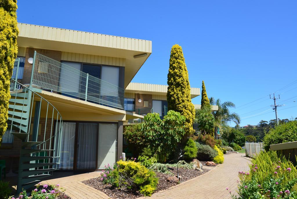 Emmanuel Holiday Apartment Lakes Entrance Room photo